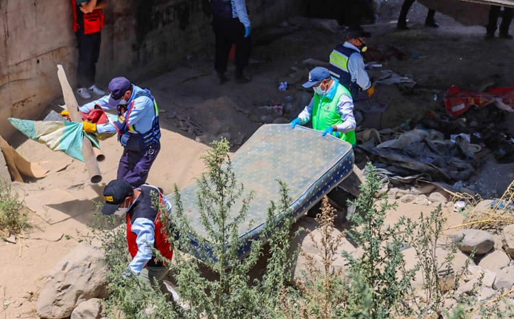  Limpieza y desalojo de personas de mal vivir en el Puente Santa Rita